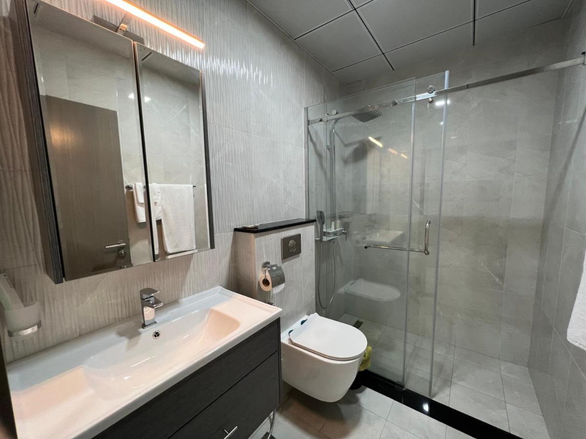 Penrose Place Dubai Jvc Exterior photo