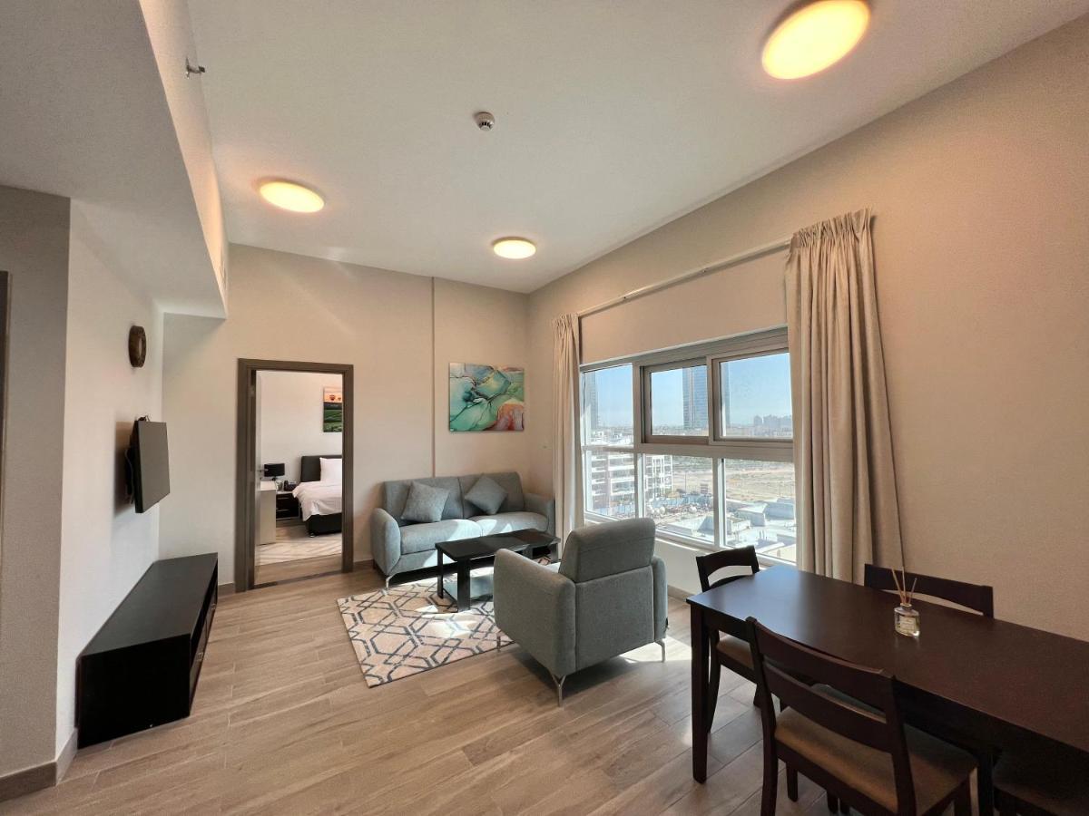 Penrose Place Dubai Jvc Exterior photo